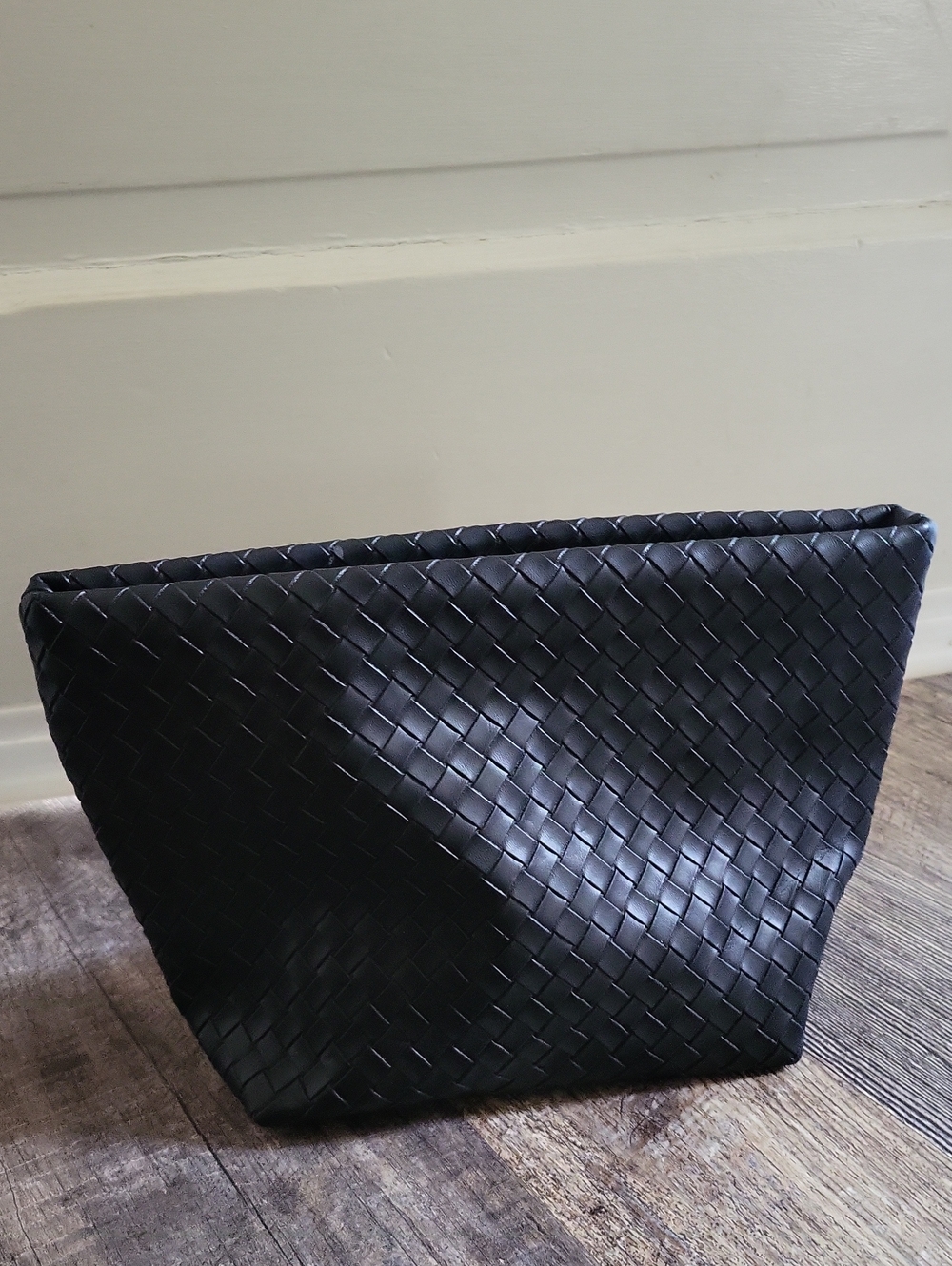 Gilda&Gilda Paris Black Woven Clutch